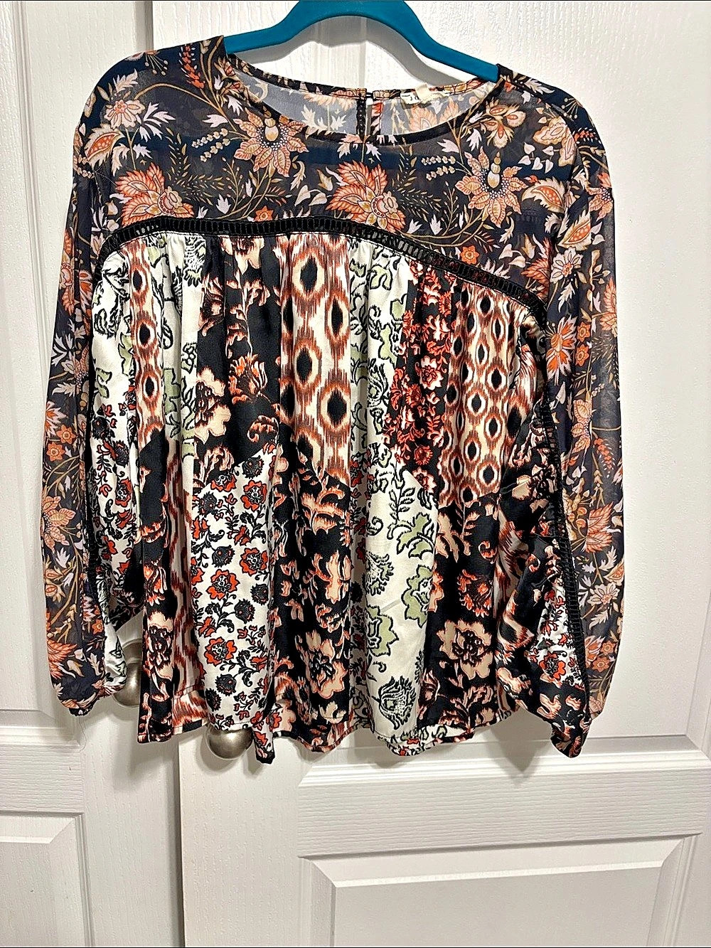 Jodifl Floral Print Blouse in Black & Orange Size Small